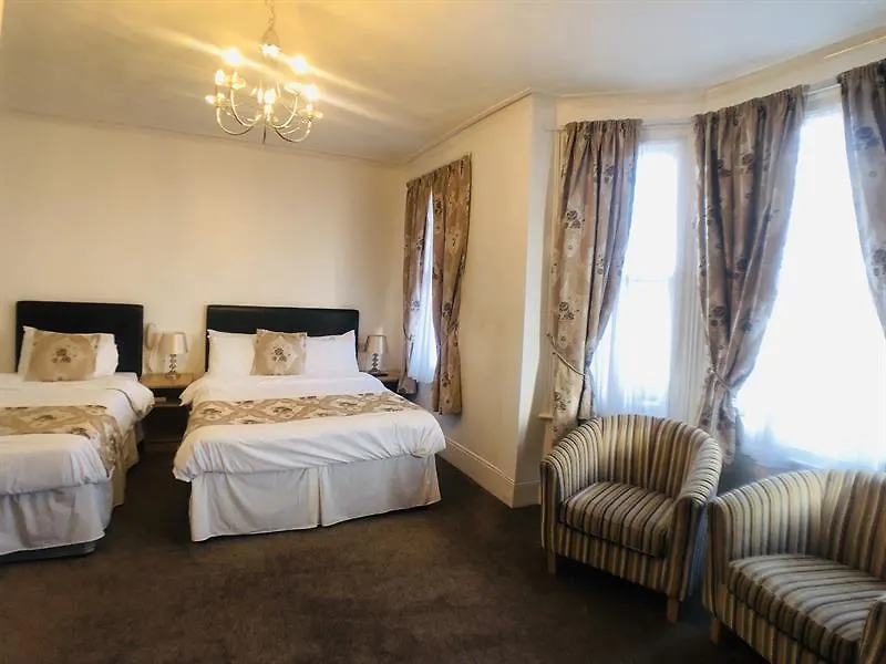 Ilfracombe House Hotel - Near Cliffs Pavilion Southend-on-Sea Guest house